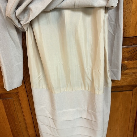 Ildi Marshall Beige Long-sleeved Longline Layered Bottom Dress Size 16 - Picture 7 of 11